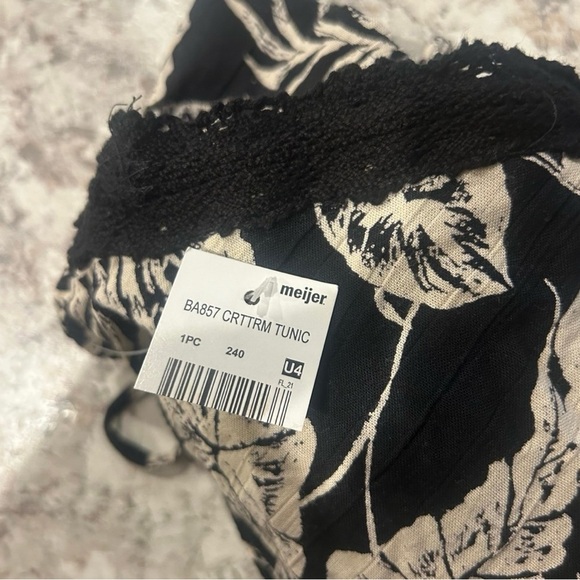 Angie tropical tank top Medium - Picture 10 of 11